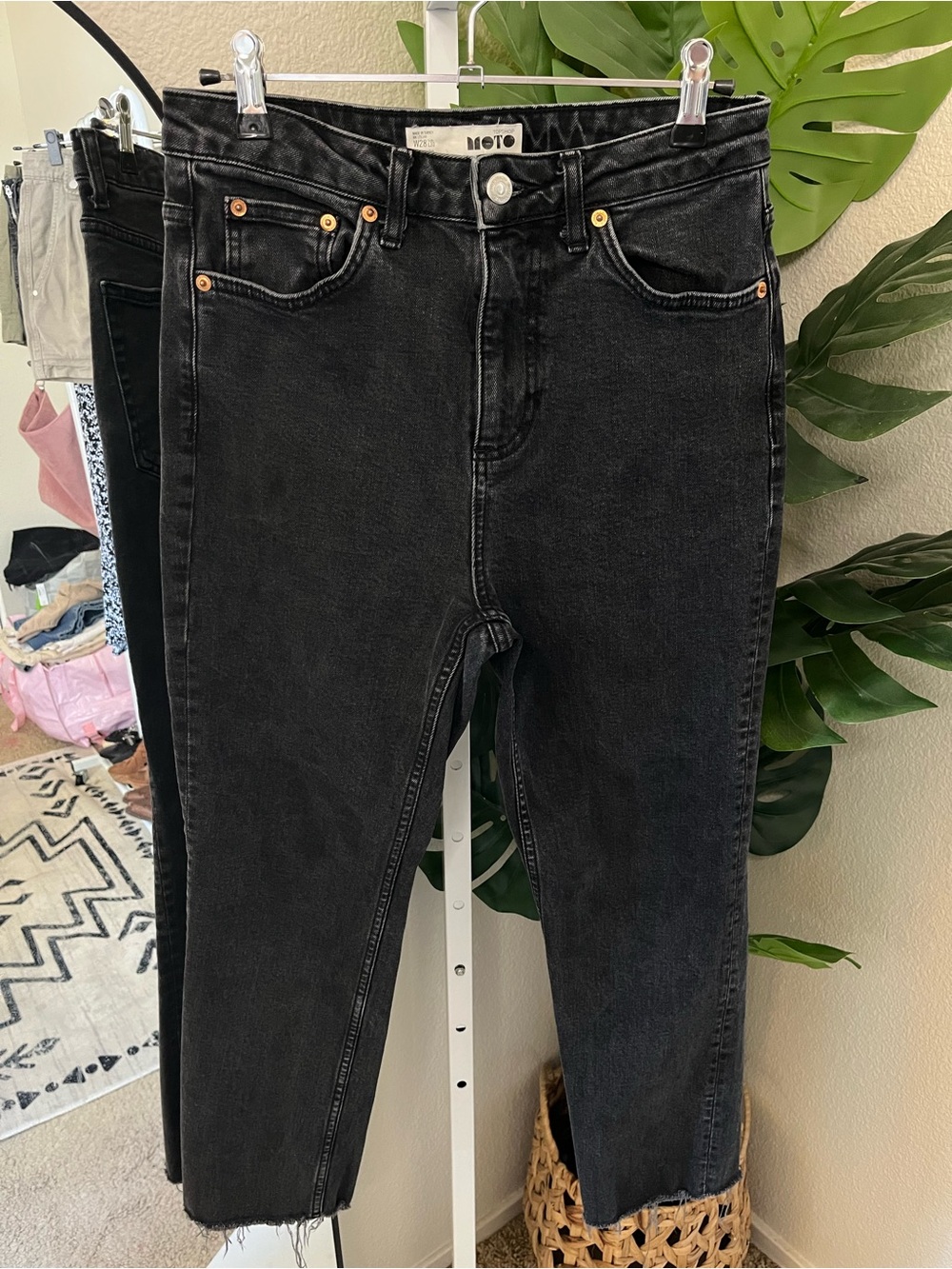 🖤 Topshop Moto Washed Black Raw Hem Jeans W28 L30 | Edgy Straight Leg Denim